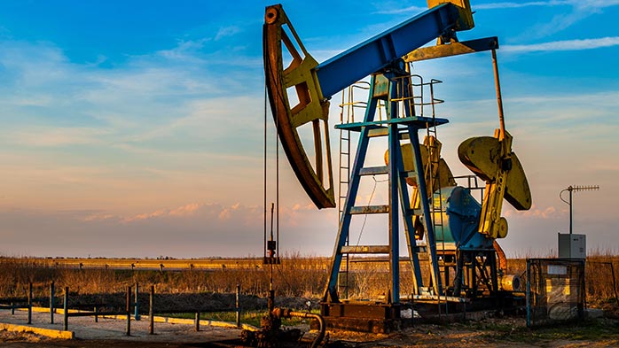houston weve had a problem US oil price goes negative 