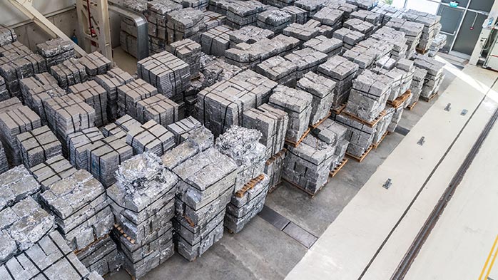 China aluminium scrap importers adapt to new rules 