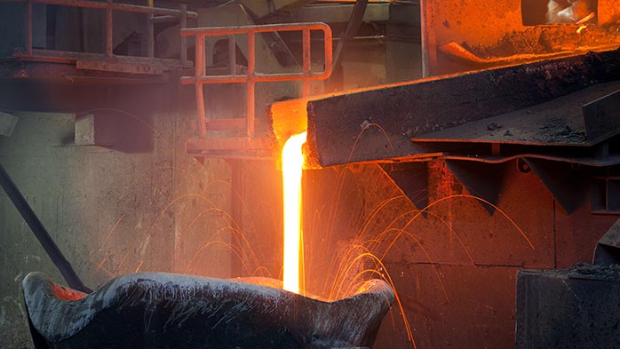 CRU explains copper aluminium smelting emissions